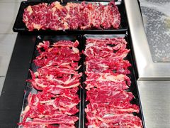 -牛里牛气· 榴莲海鲜鲜牛肉自助火锅·烤肉(华南城店)