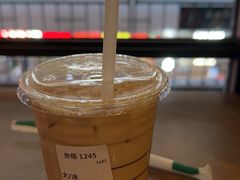 -星巴克(北京西站5号候车室)