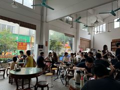 -容里煲仔饭(利丰北路店)