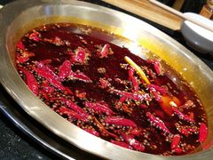 -潮火锅·麻辣牛肉火锅(观音桥方圆·LIVE店)