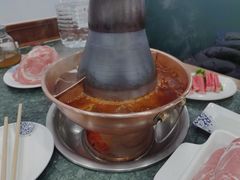 -楼外楼大刀肉传统火锅居(繁荣路店)