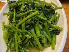 -侬佳蒸菜馆(听潮店)
