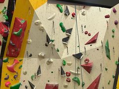 -问山MountQuest攀岩馆