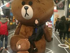 -LINE FRIENDS Garosu-gil Flagship Store