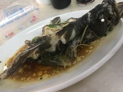 -小辣妹川味海鲜加工店(第一市场椰风巷店)