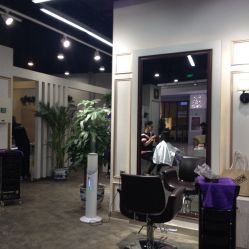 点击看大图 -愉己冥想·护发专门店
