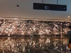 等候区-武商摩尔影城(国广IMAX激光店)