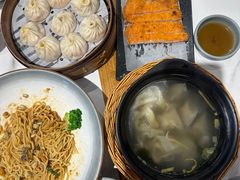 -馋三尺蟹粉小笼(人民广场店)