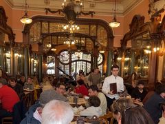 -Majestic Café