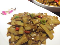 -车之谷·汽车文化主题餐厅(汽开店)