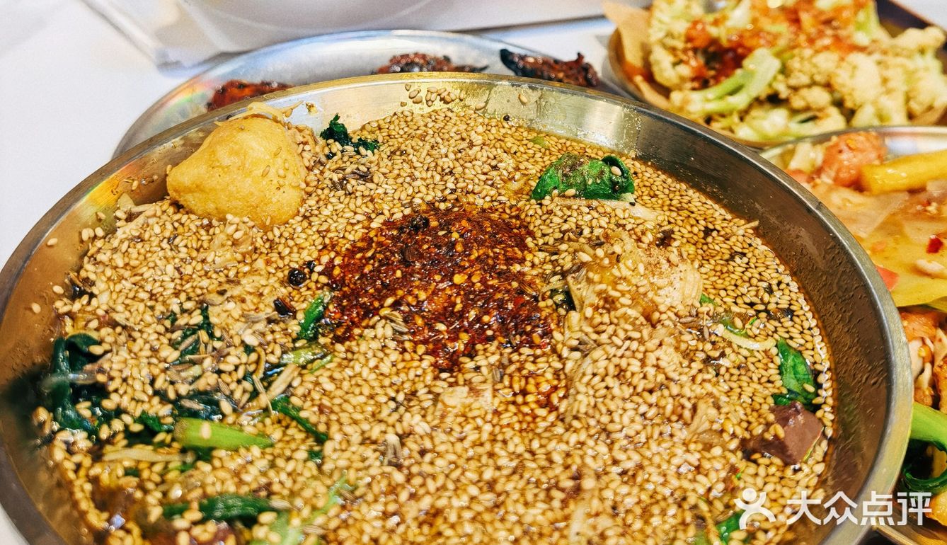 大沈阳必吃鸡架🐔香迷糊的麻辣烫🍲