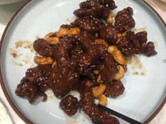 黑椒蒜子牛肉粒-大铁勺酒楼(宾水西道店)