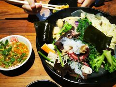 -万记麻辣烫国展总店