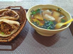 烧饼夹坛子肉-昌顺马记小吃店(昌盛园店)