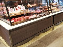 面包甜点陈列柜-巴黎贝甜(大宁国际商业广场店)