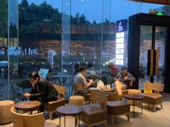 用餐区-星巴克(广州立白中心店)