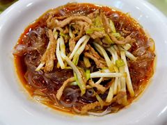 肉丝粉皮带底-邢家锅贴老店·非遗·开封菜(金明广场店)