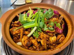 -胡须佬鸡煲四季火锅店(石厦西村直营店)