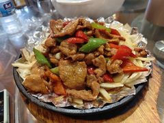 -东来菜馆•手抓海鲜家常菜•海鲜锅贴(鸽子窝店)