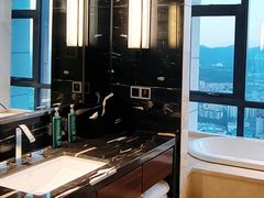 -中山利和希尔顿酒店