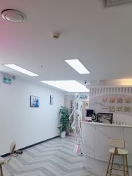-米娜护肤造型