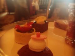 红丝绒下午茶-Salon de Ville浦江汇(上海外滩华尔道夫酒店店)