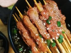 -虾弄弄海派小龙虾·牛羊蝎子火锅