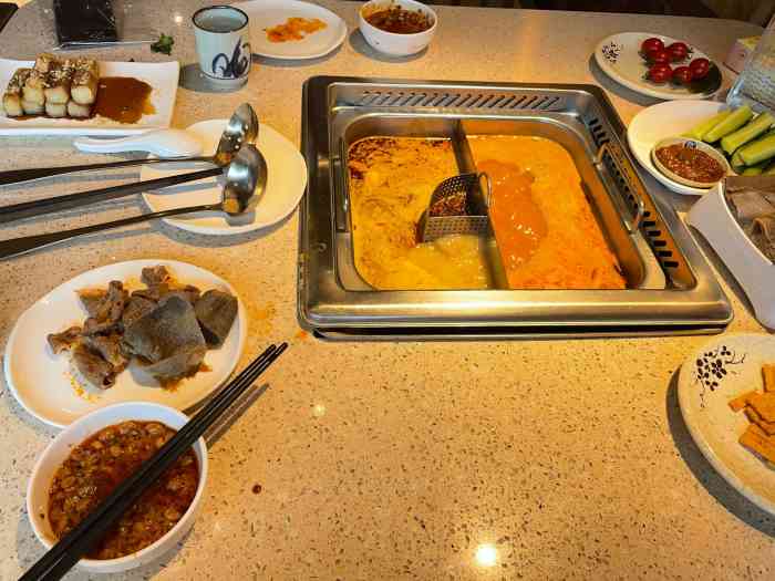 云晟火锅(开源店)-"老地方,味道不错,连不大吃肉的小子都称好.