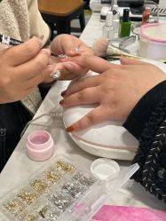 -苏彩·皮肤管理美甲美睫