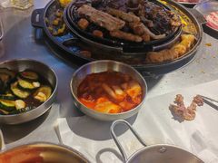 -阿亲家·韩式无限烤肉(花果园店)