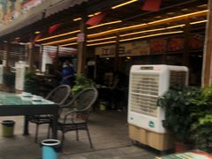 -去吃小龙虾·江湖菜·烧烤(南滨路店)