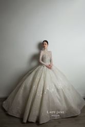 -Lady  Jane高端婚纱礼服馆