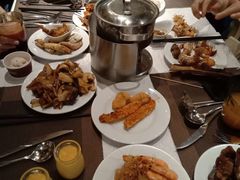 -领鲜活海鲜榴莲自助火锅(东门店)