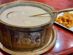 -白鹿苑蒙餐(鄂温克宾馆店)