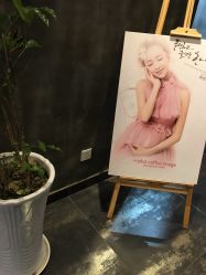 点击看大图 -iplus爱家高端孕妇摄影
