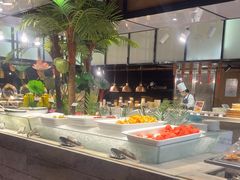 -飨食汇全日制餐厅·昆山皇冠假日酒店(九方店)