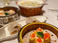 蟹仔烧麦皇-翡翠小城·海鲜豆捞·广式点心(老佛爷店)
