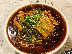 -渝人制造创意餐厅