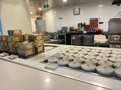 -亚洲国际大酒店·云顶阁旋转自助餐厅
