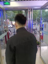 -阿兵荣辉美容理发有限公司