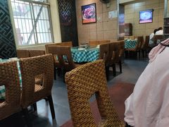 大堂-昱龙大盆牛蛙馆(三兴街总店)