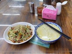 -雪琴面馆富安特色鱼汤面(城中花园店)