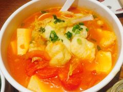 -渝是乎酸菜鱼·川渝小炒(新世界百货望京店)