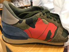 -爱革·奢品·鞋包·衣物·家居(金桥国际商业广场店)
