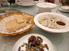 -马尔龙新疆饭店·清真(瑞景店)