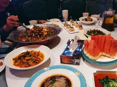 -巴特餐饮6加1音乐餐吧·新疆菜