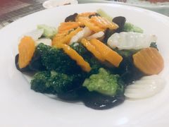 -十二饭点·川菜(北站圆融店)