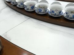 -三江源美食城