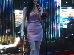 -皇马海口湾海景酒店(万绿园秀英港店)