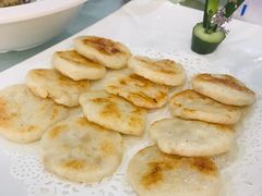 香煎墨鱼饼-东江渔村·古典园林·30年粤菜老字号(太和店)
